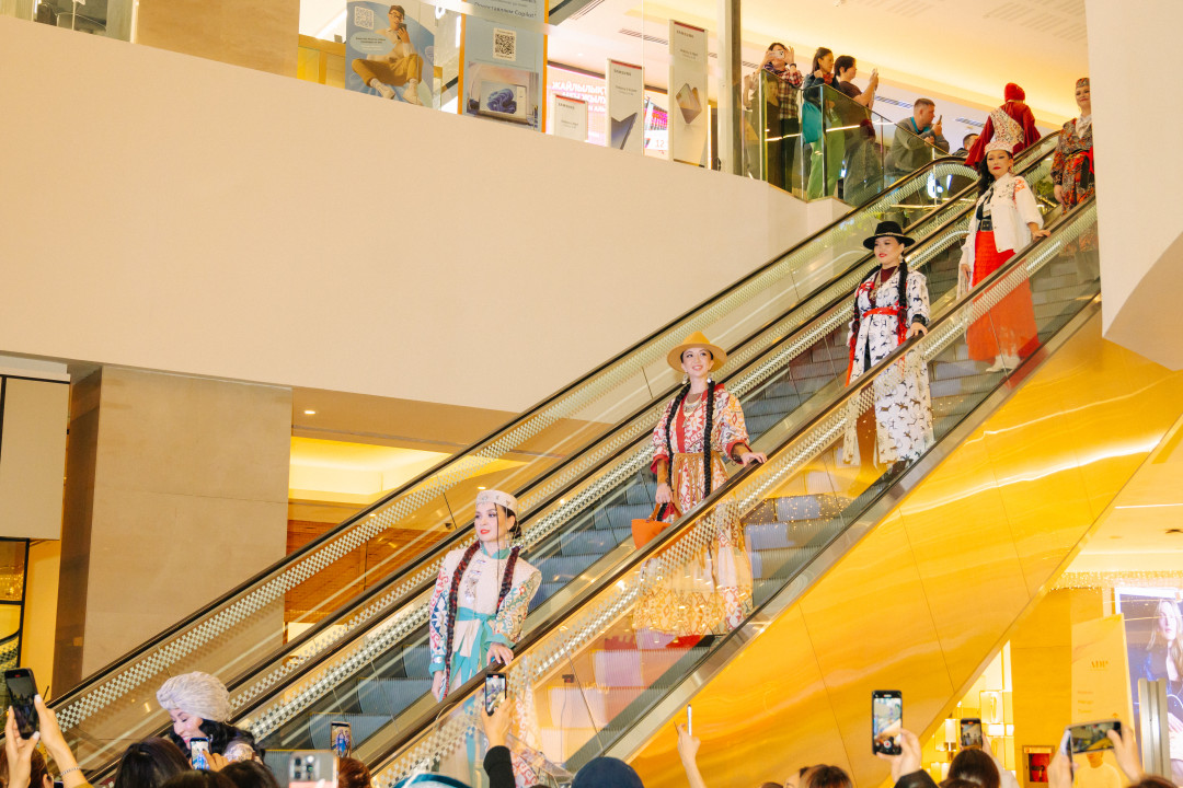 Вечер моды ко Дню Республики: как прошёл Fashion Week в Астане