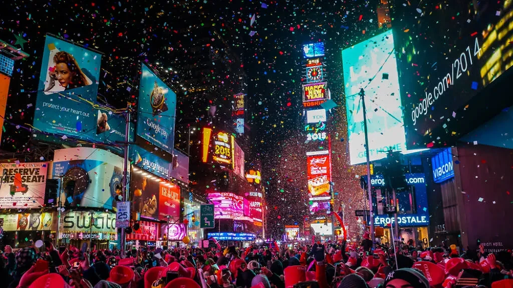 Әлем бойынша ең керемет жаңа жылдық кештер қайда өтеді