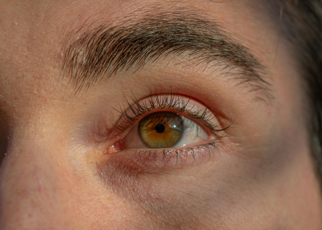 human-eye-close-up-image