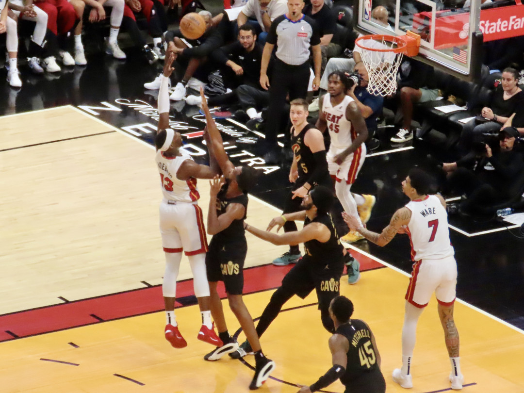 БигБэм и беззащитная лига