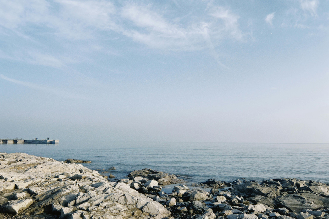 caspian-sea-coast-kazakhstan-image