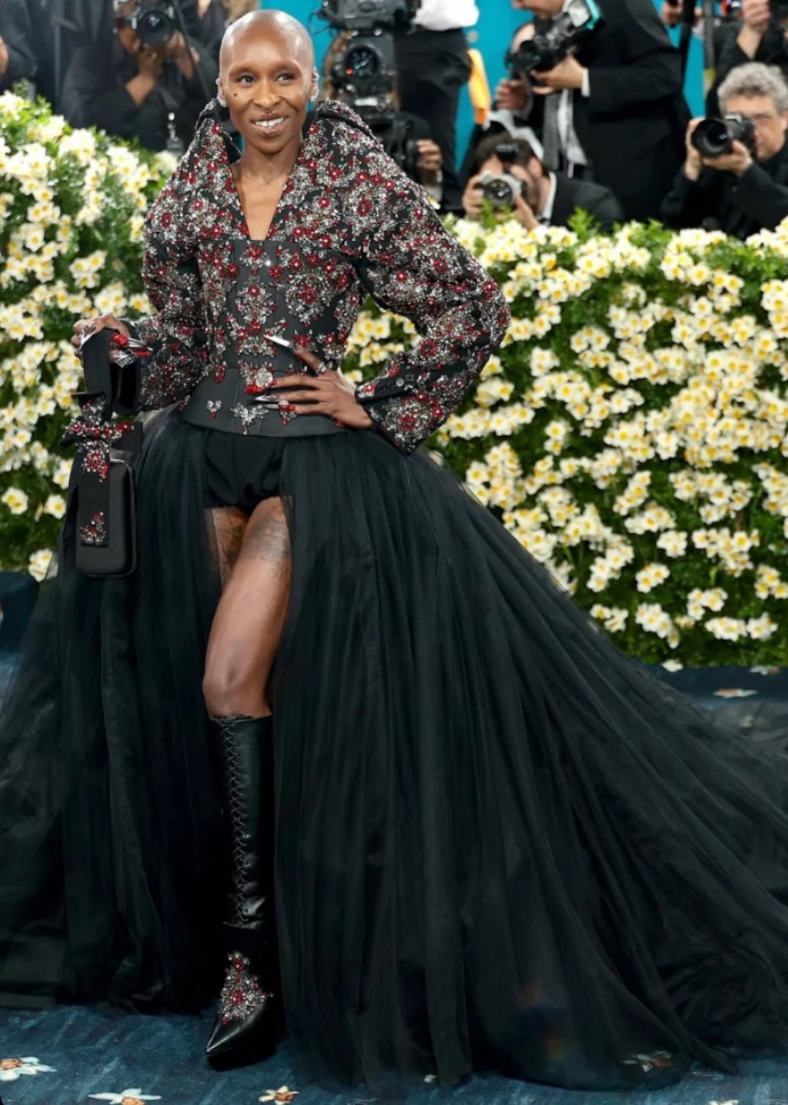 Met Gala 2025: звезды поразили своими образами