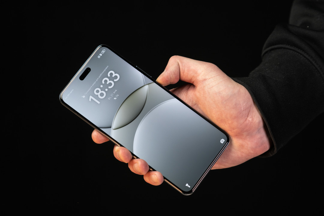 HUAWEI nova 13