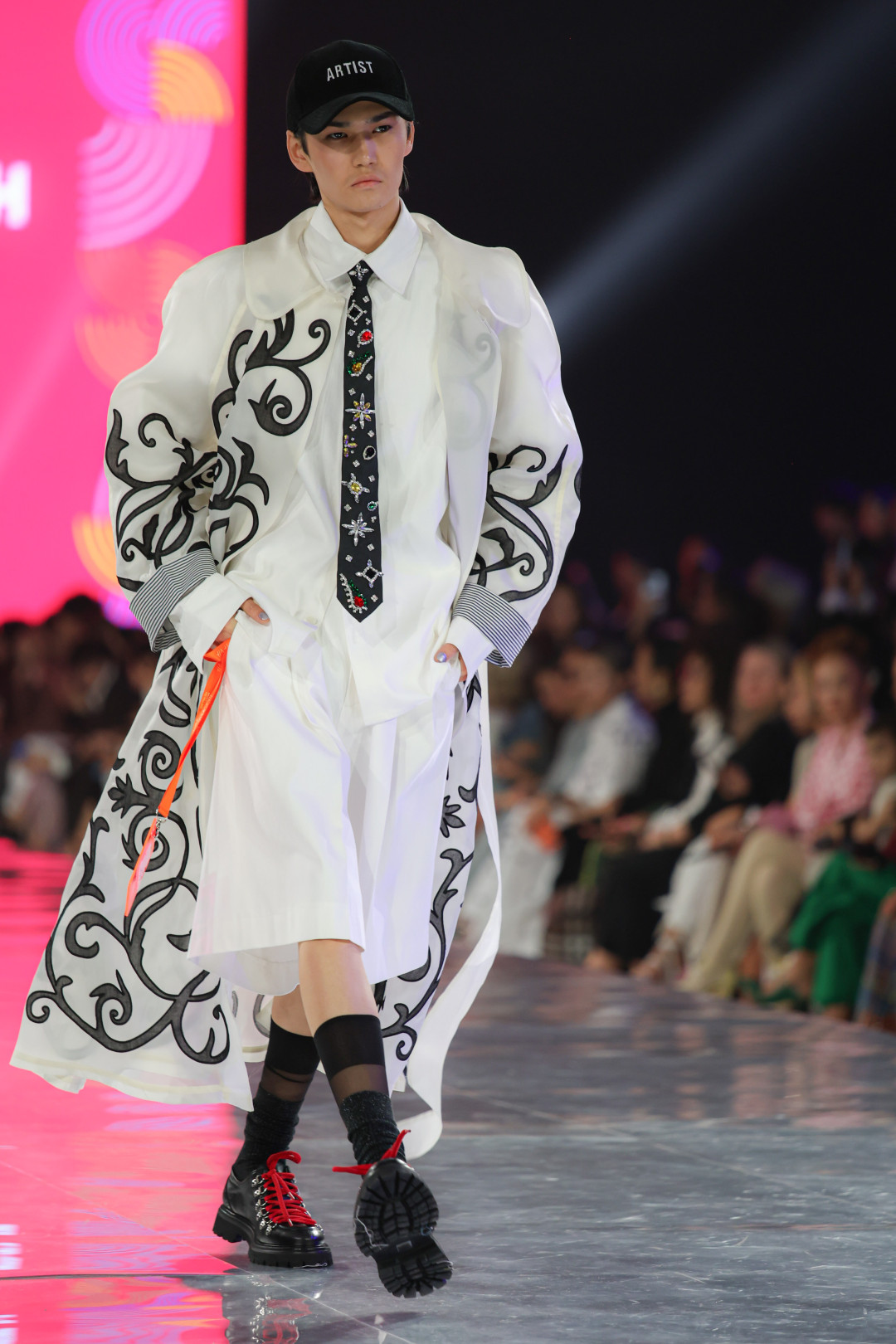 SEEING AND BEING SEEN: как прошел сезон Visa Fashion Week Almaty