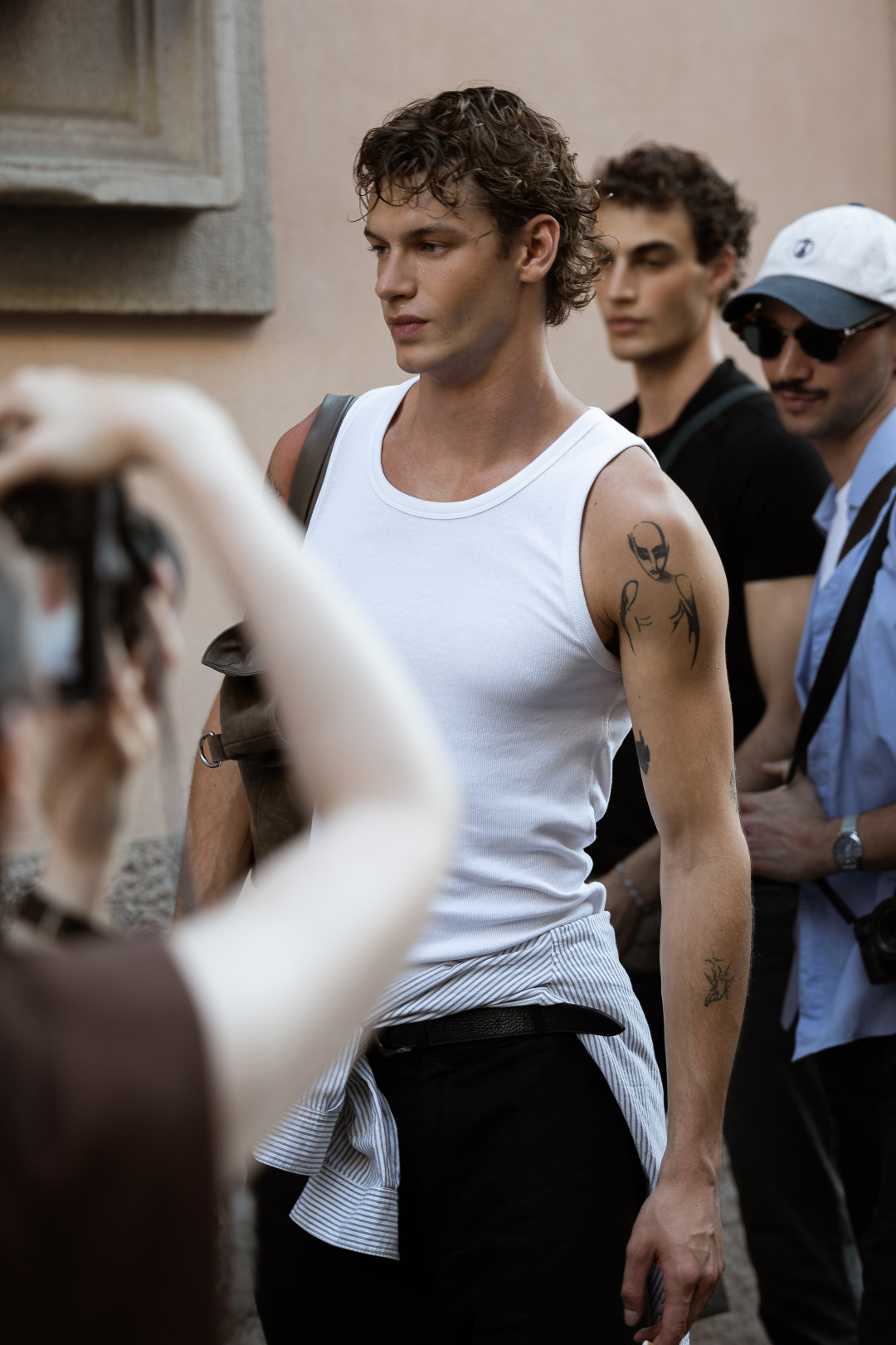 Стритстайл Миланской недели моды после показа Armani