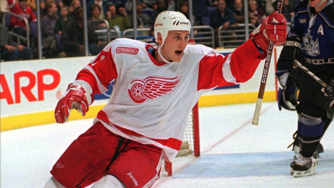 Топ-10 лого и форм NHL