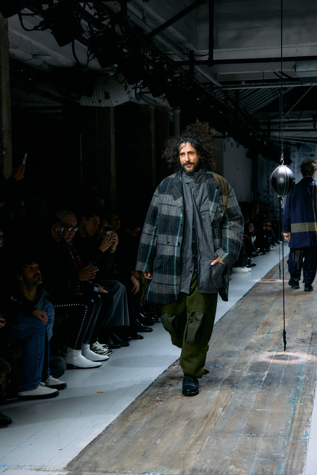 Как прошла Парижская неделя моды — в фоторепортаже спецкорра Esquire Kazakhstan 