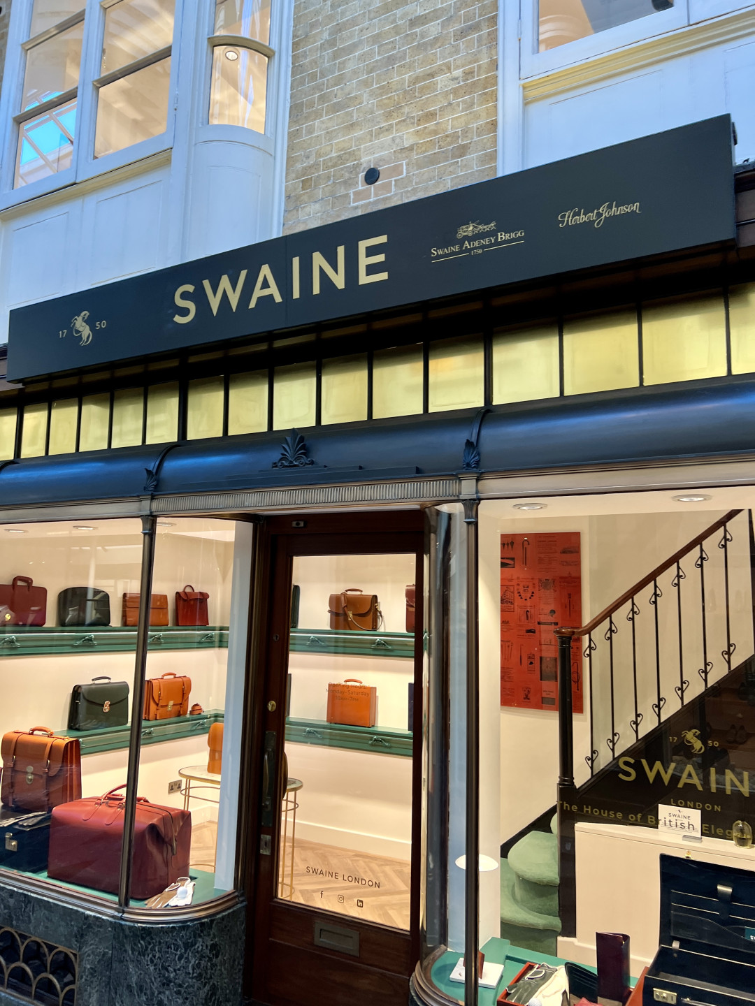 Londonienne Walkways