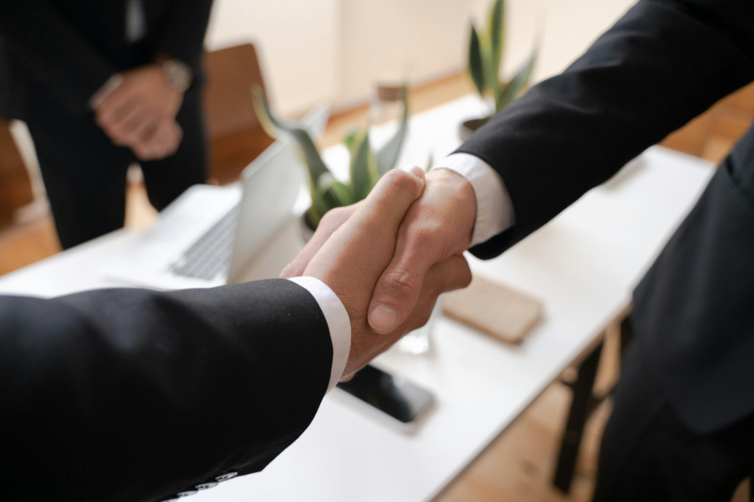 business-handshake-agreement-professional-partnership-image
