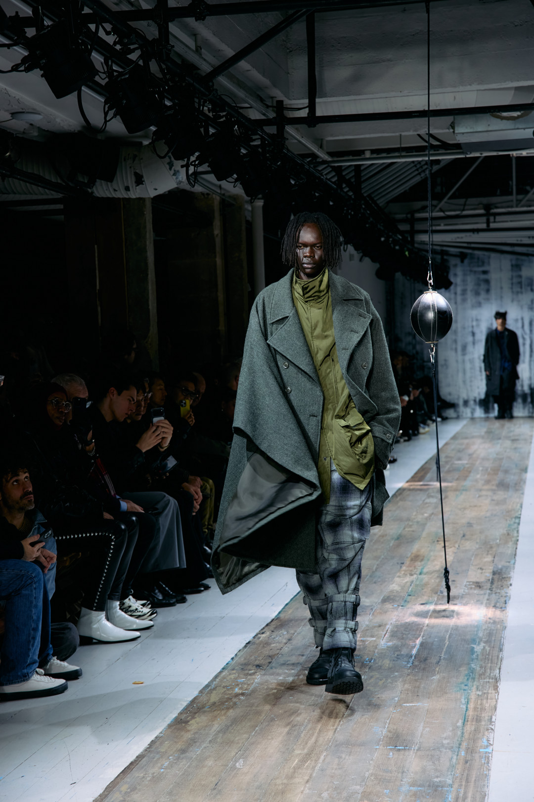 Как прошла Парижская неделя моды — в фоторепортаже спецкорра Esquire Kazakhstan 