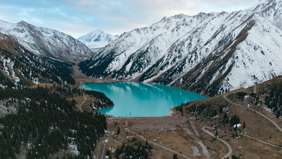 big-almaty-lake-in-the-mountains-image