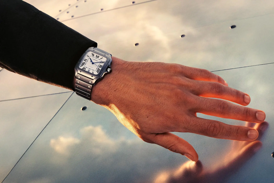 cartier-santos-de-cartier-titanium-on-wrist-image