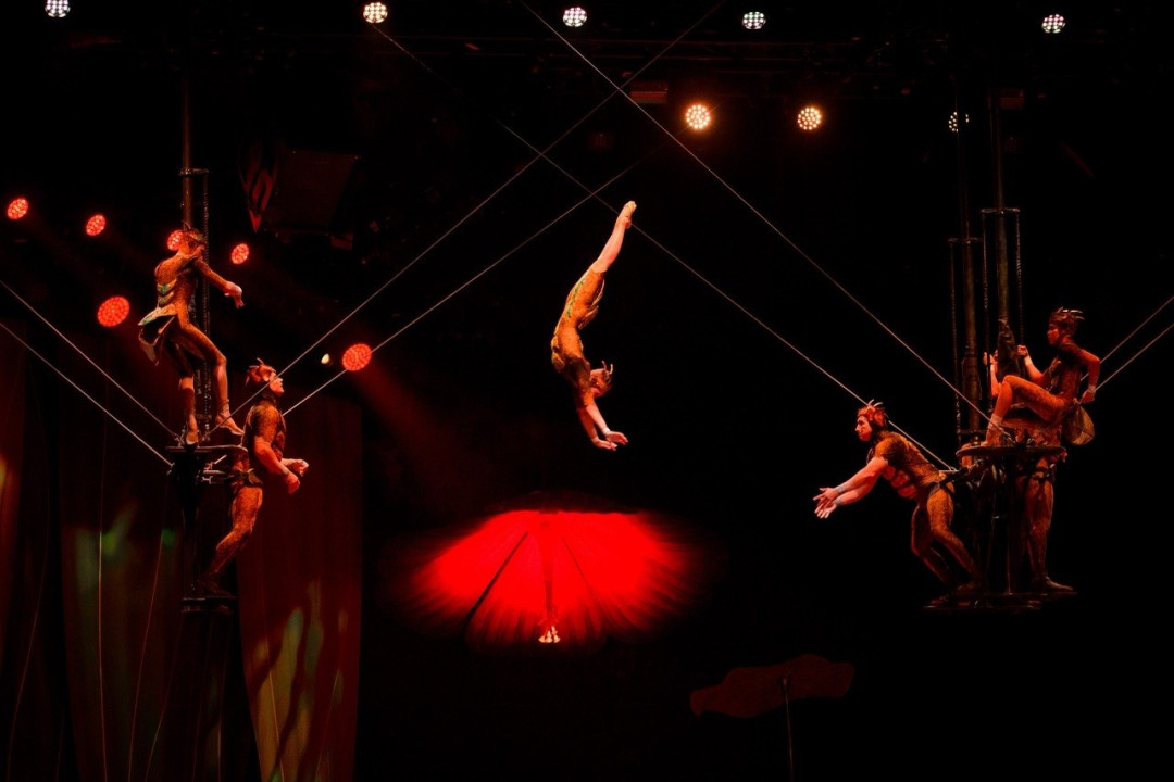 Секреты закулисья и аншлаг на премьере: как Cirque du Soleil открыл гастроли OVO в Алматы