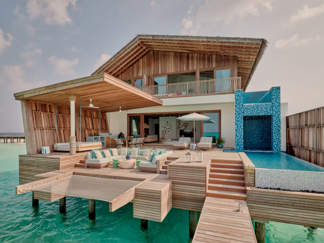 luxury-overwater-villa-with-private-pool-maldives-image