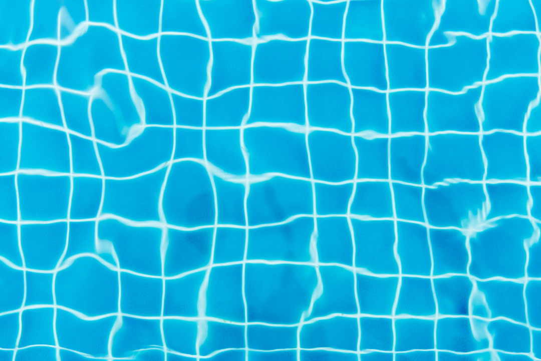 water-filled-pool-floor-image