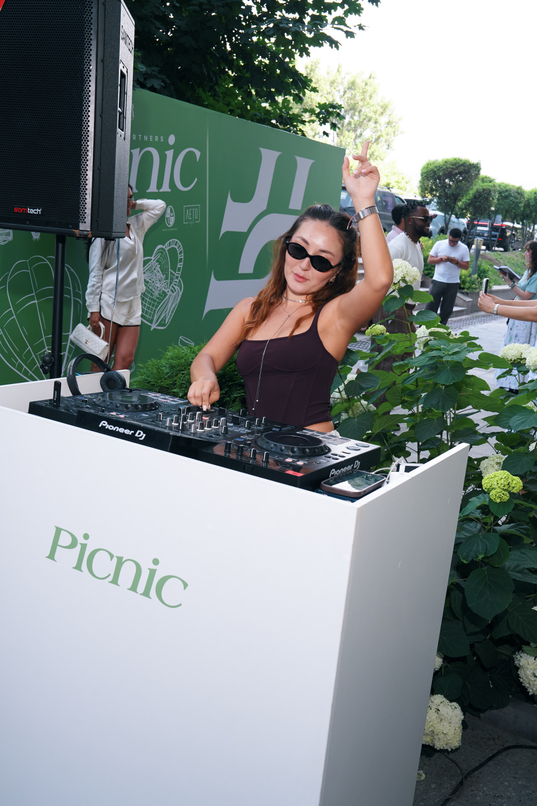 picnic-by-partners-bbq-brunch-almaty-image
