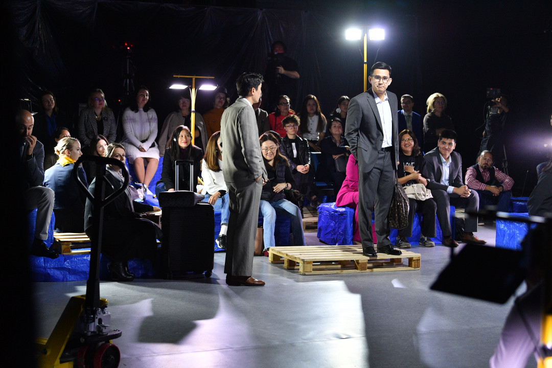 Полное погружение: почему иммерсивный театр — это не страшно, а захватывающе