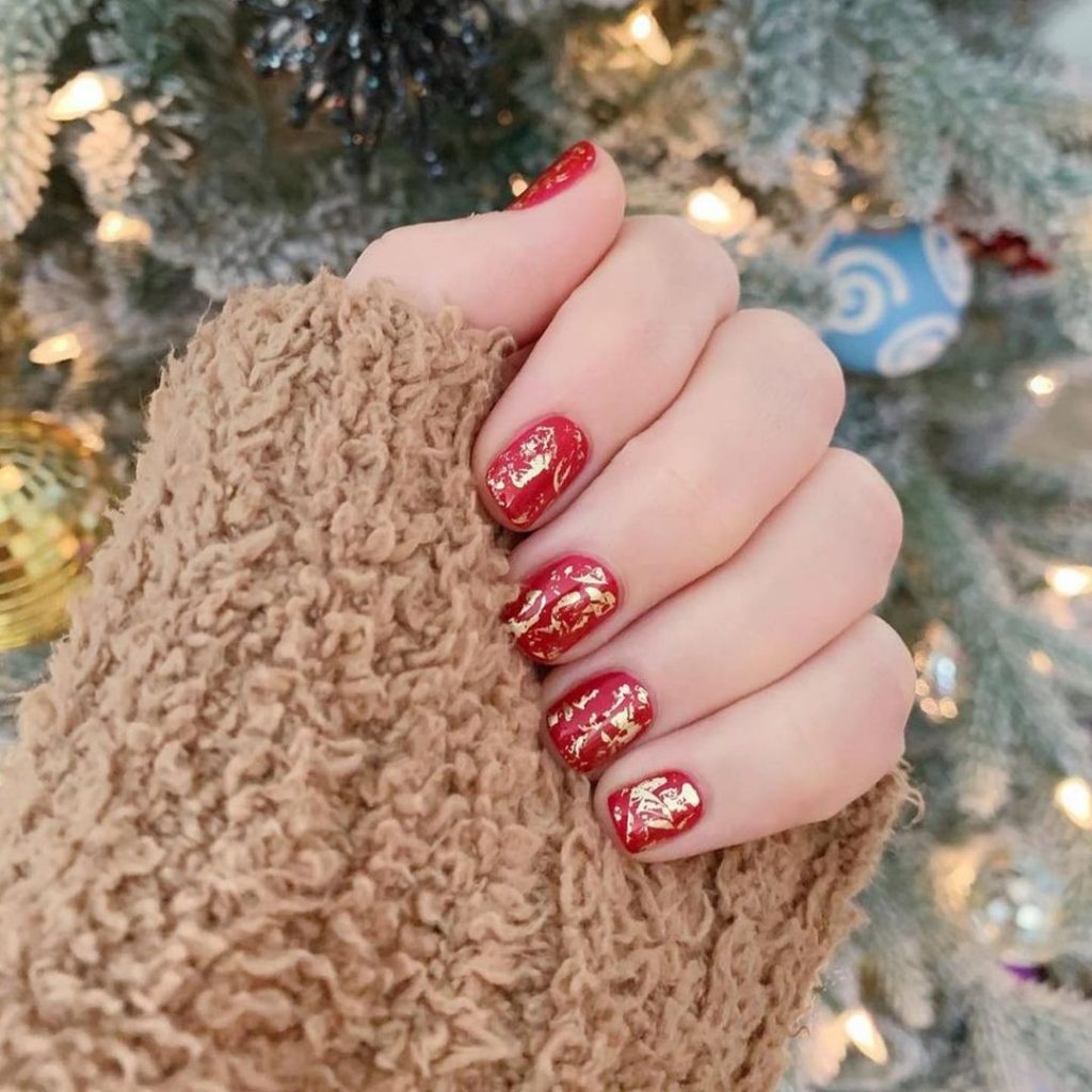 новогодний маникюр