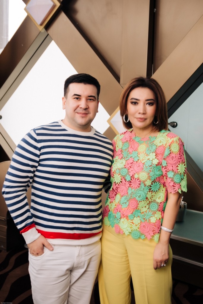 Кеңесшімен жыныстық қатынас