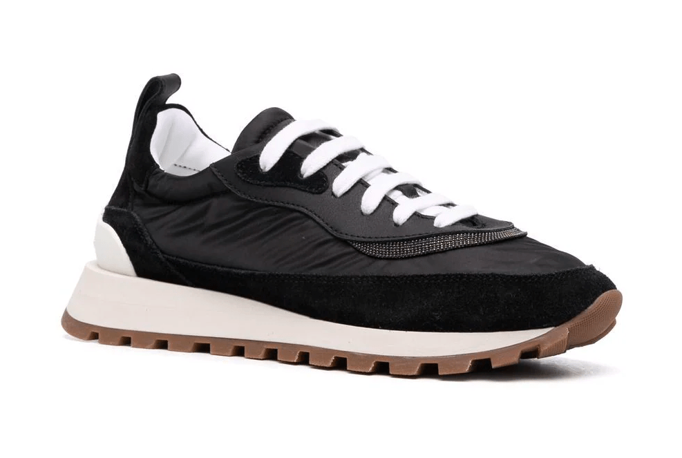 Трендовые кроссовки 2022