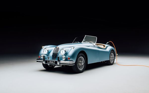 Бруклин Бекхэм и Никола Пельтц