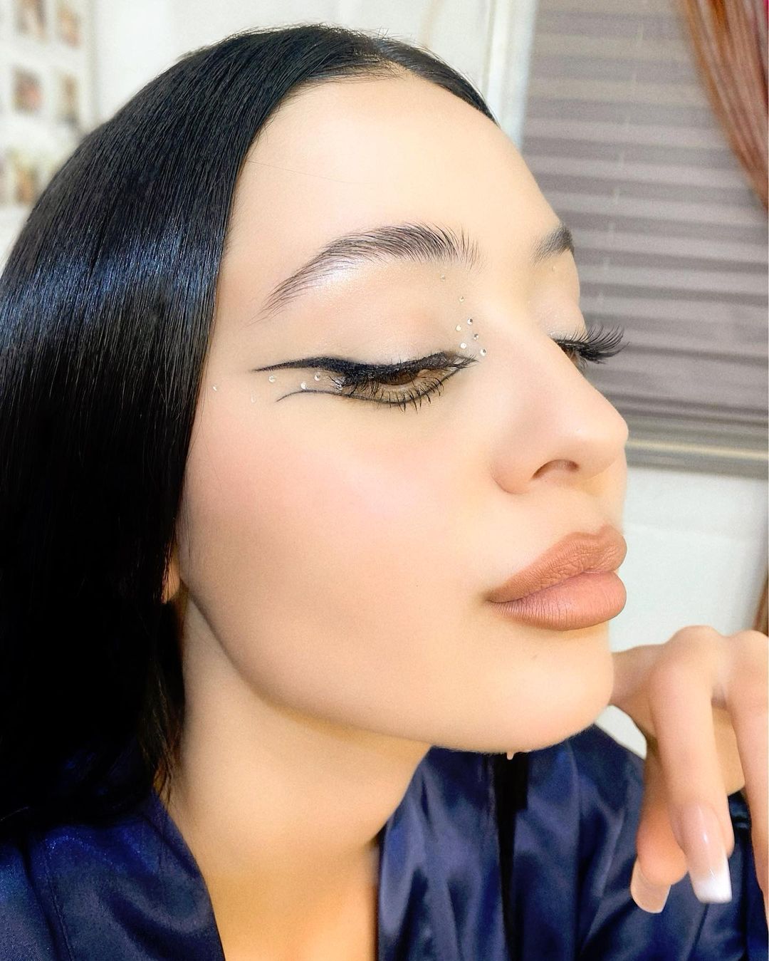 Дониэлла Дэви