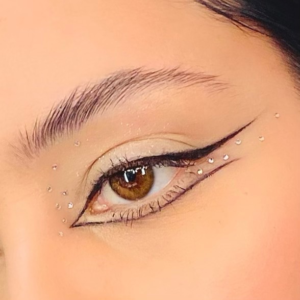 Дониэлла Дэви