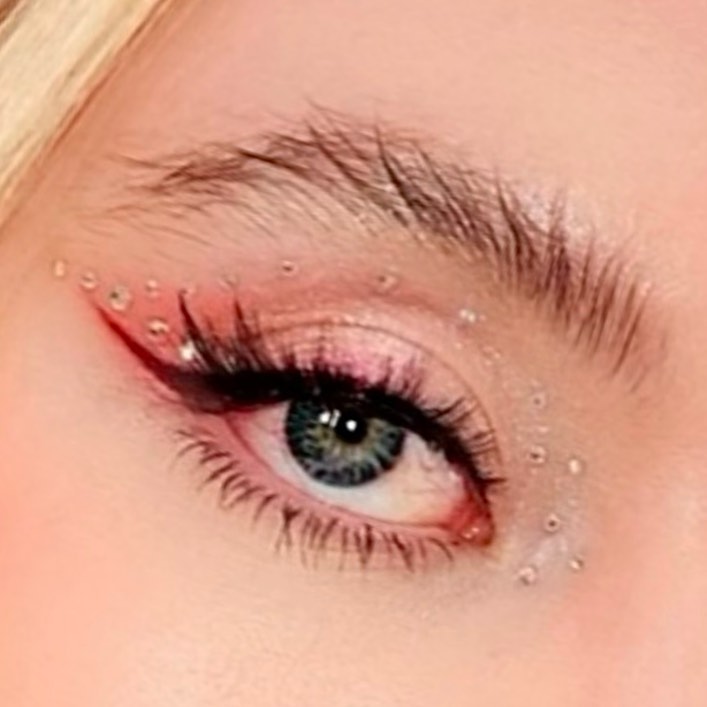 Дониэлла Дэви