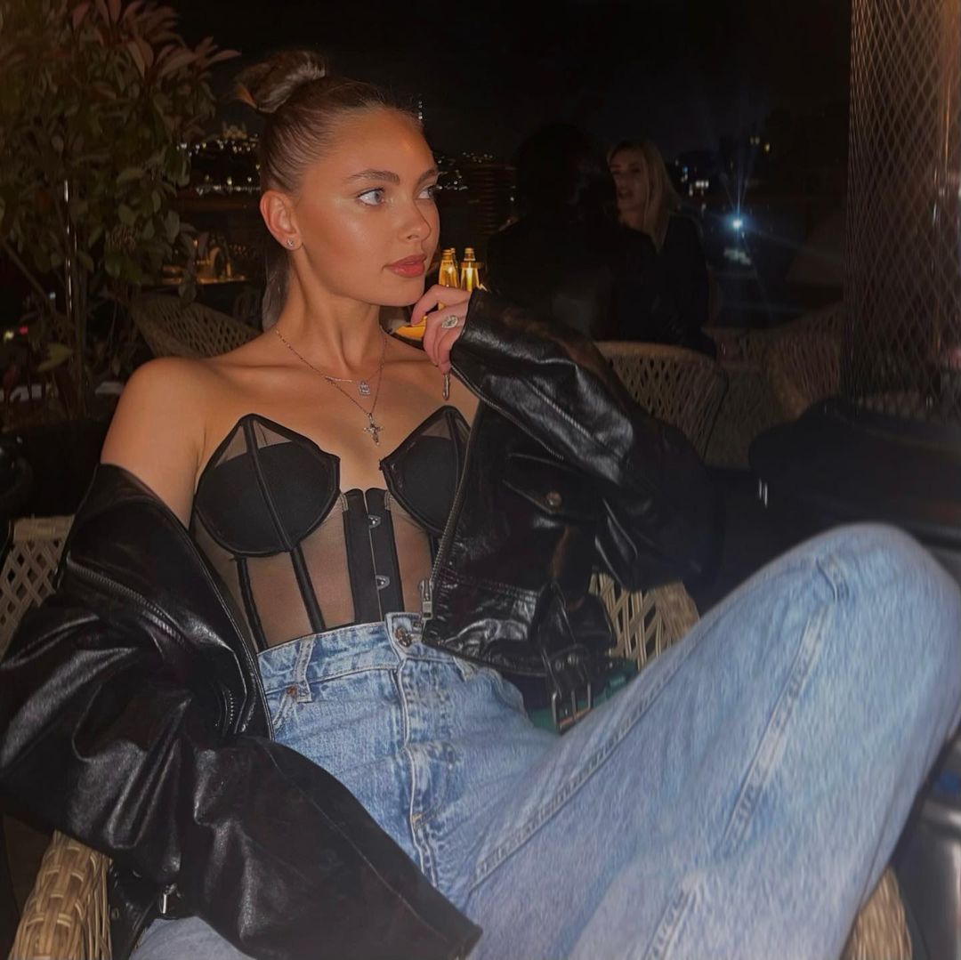 Димаш Адилет в шоу «Холостяк»