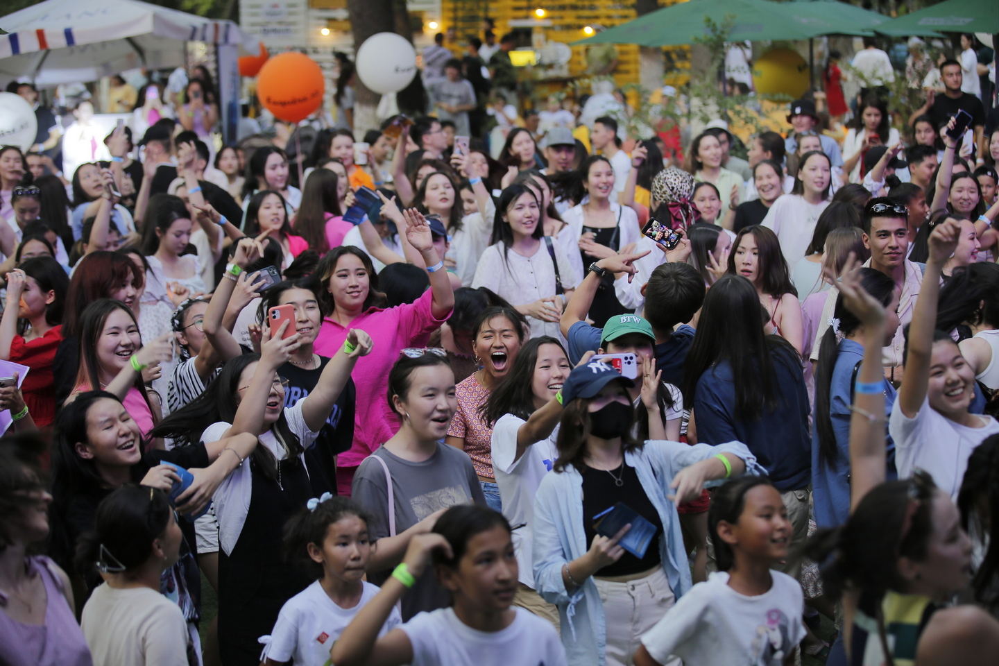 Esquire Пикник в Шымкенте