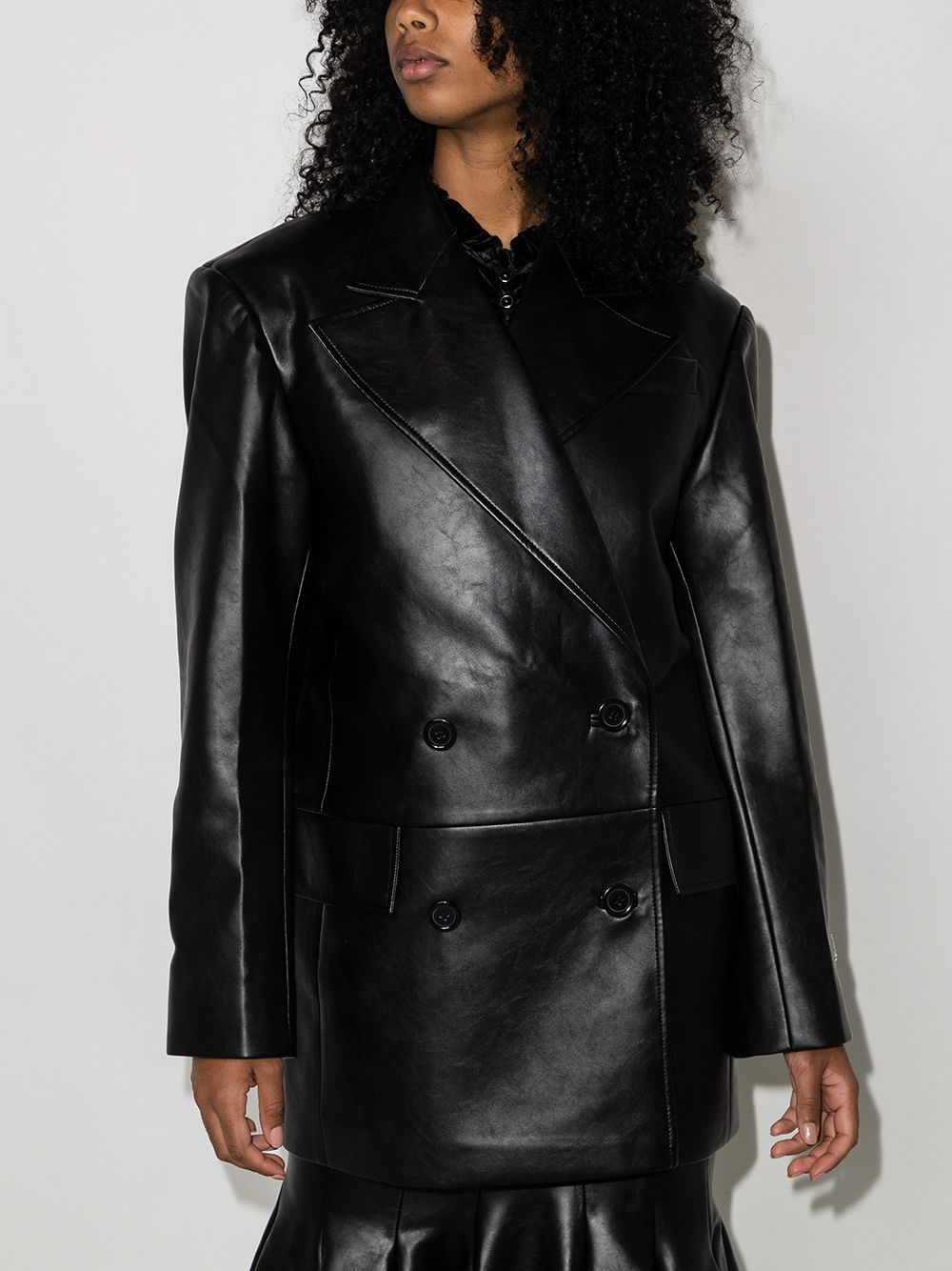 Жакеты из эко-кожи