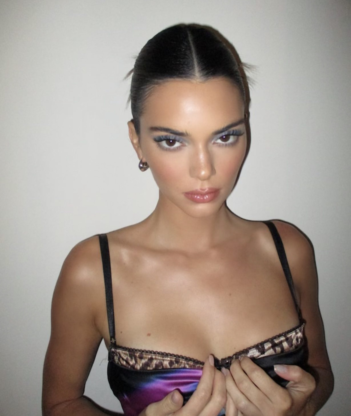 Кендалл Дженнер Голубые тени