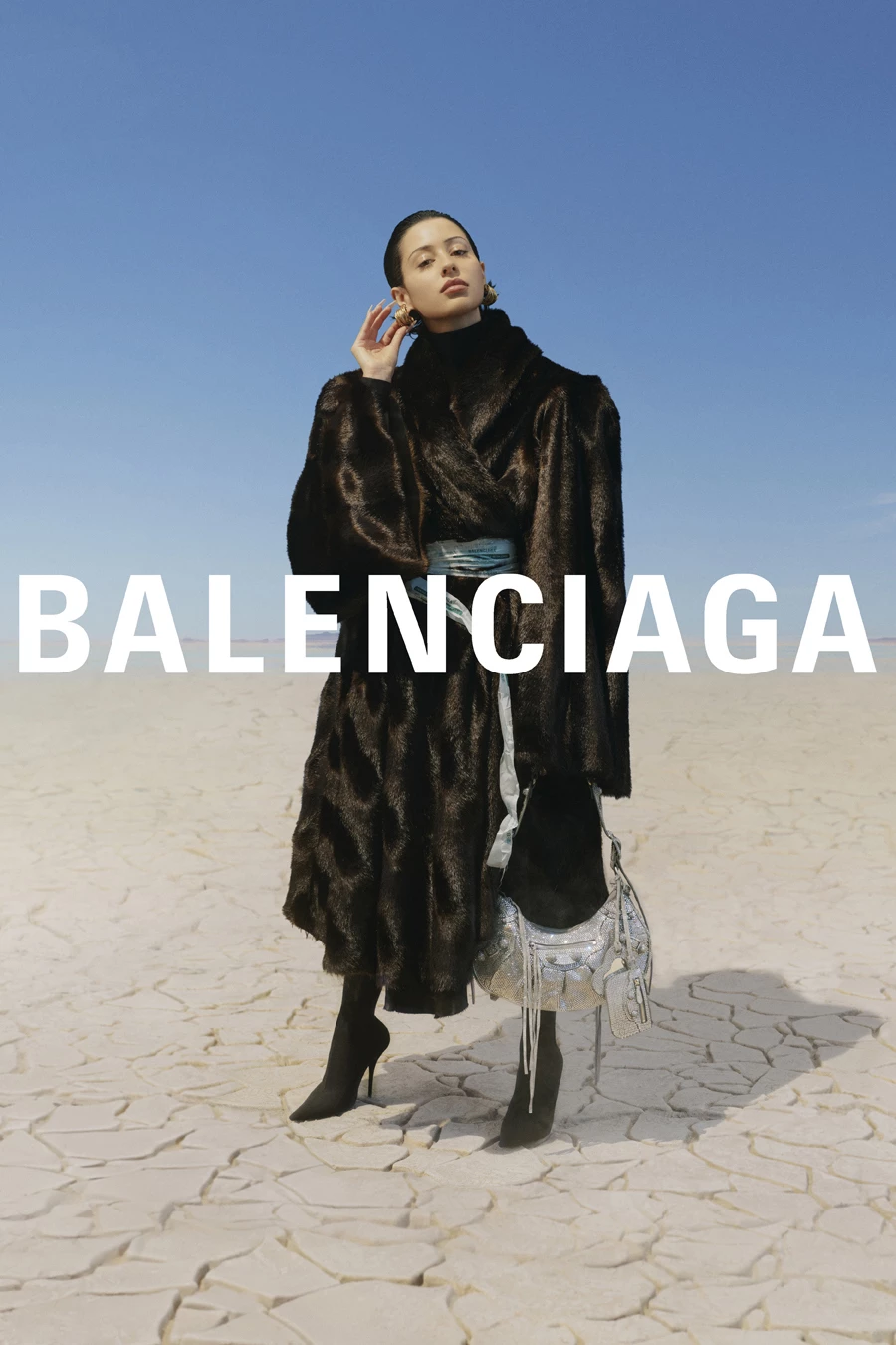 Ким Кардашьян Balenciaga