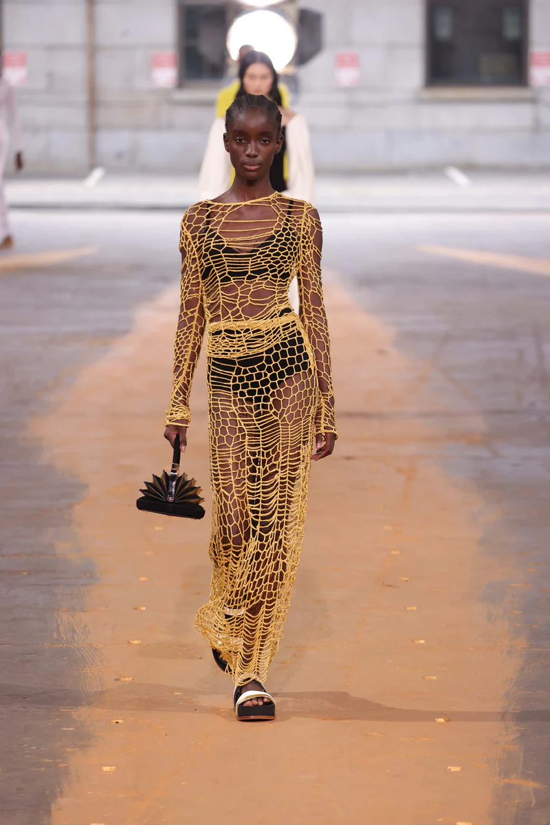 Неделя моды в Нью-Йорке COS Peter Do Gabriela Hurst 