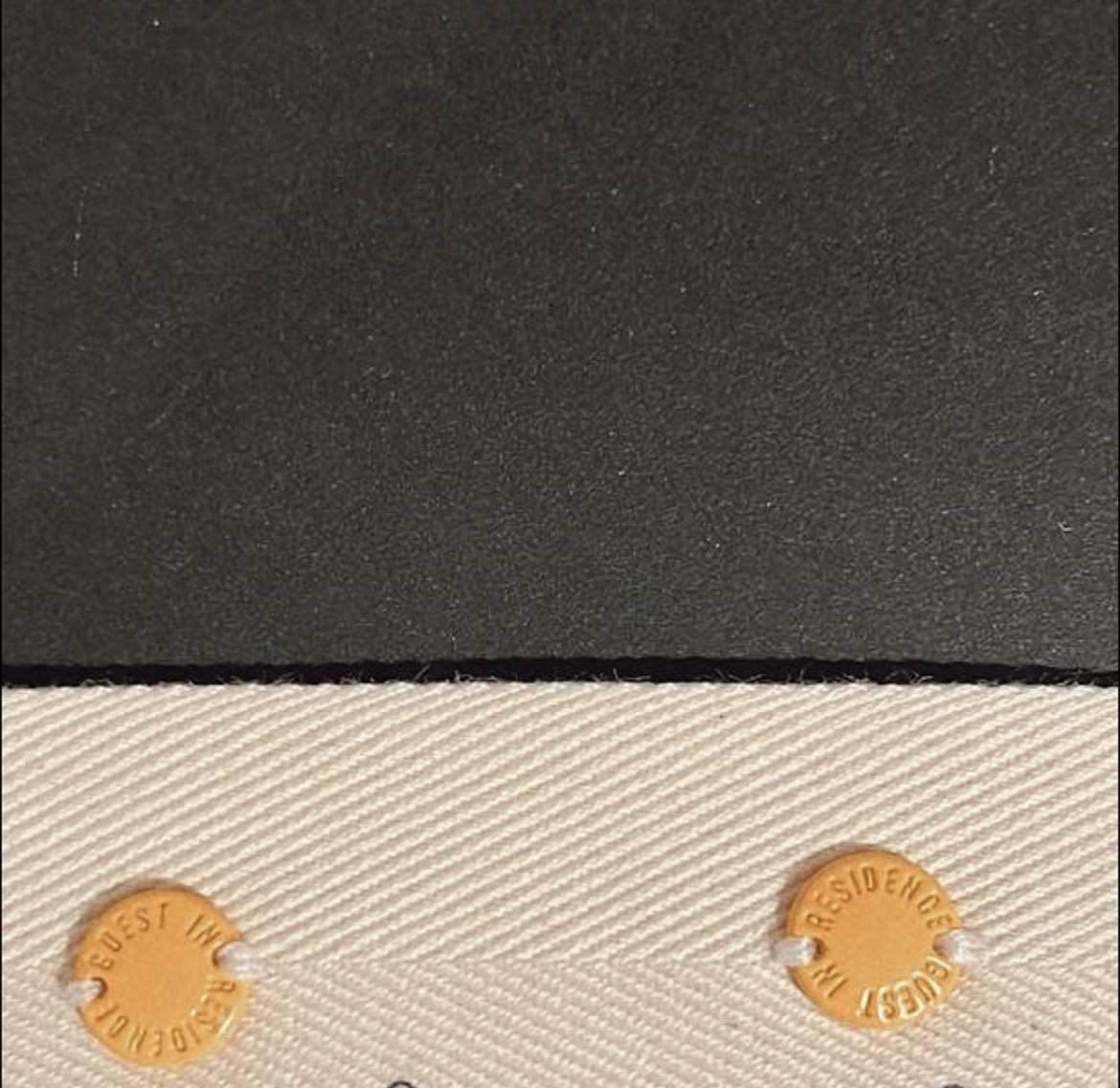 Джиджи Хадид Бренд