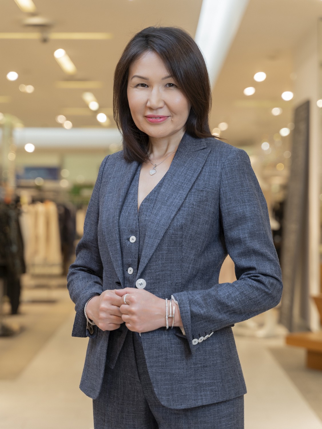 Saks Fifth Avenue юбилей