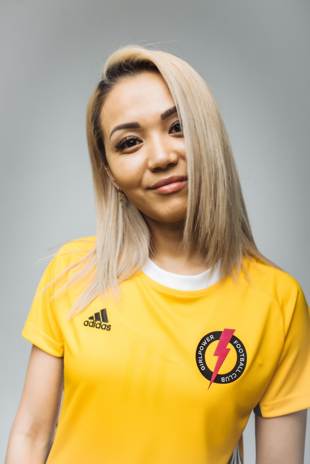 Қоғамдық көліктегі жапондық секс Үйдегі минет видеосы