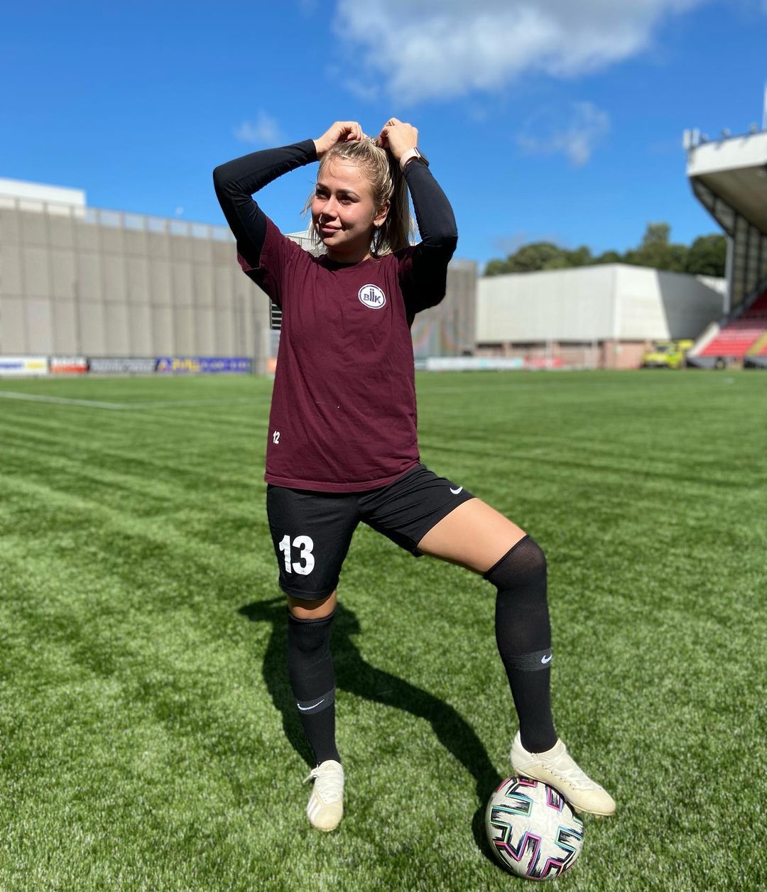 Porn Booth сайтында онлайн порно көру Смотреть лесбиянки порно: ескі әйел трахает жас әйел