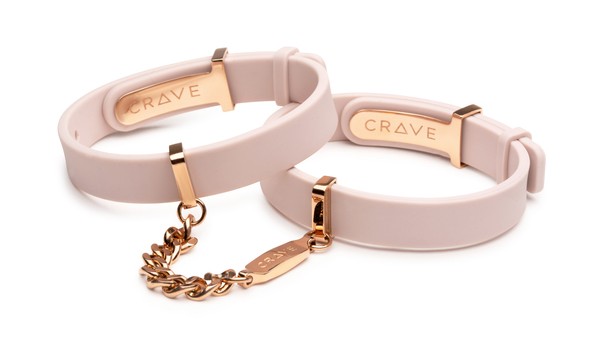 Гвинет Пэлтроу выпустила гид по подаркам на День всех влюбленных