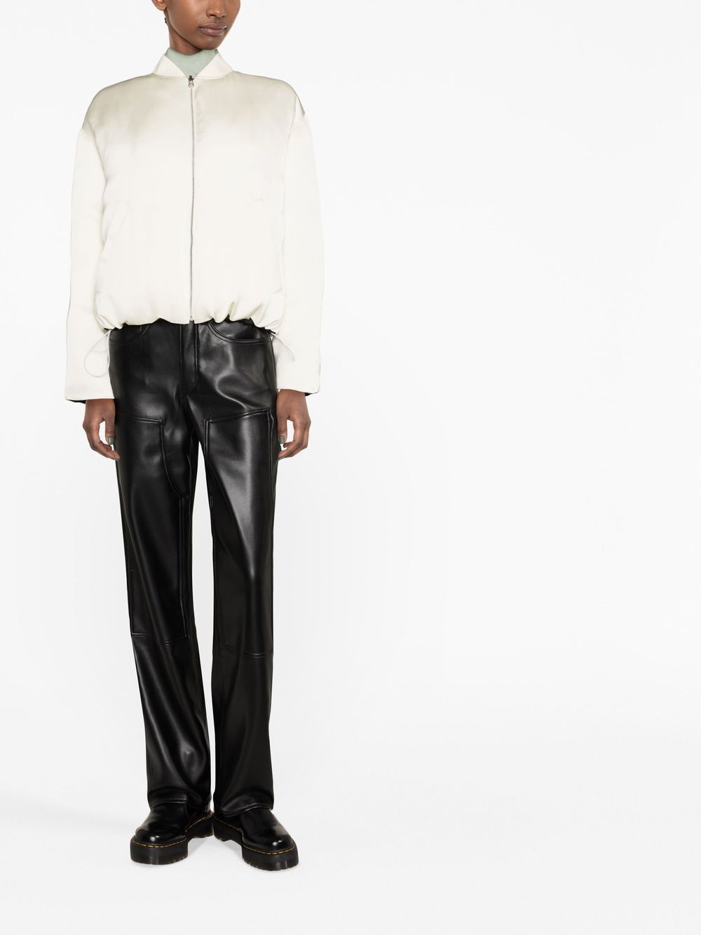 где купить бомбер