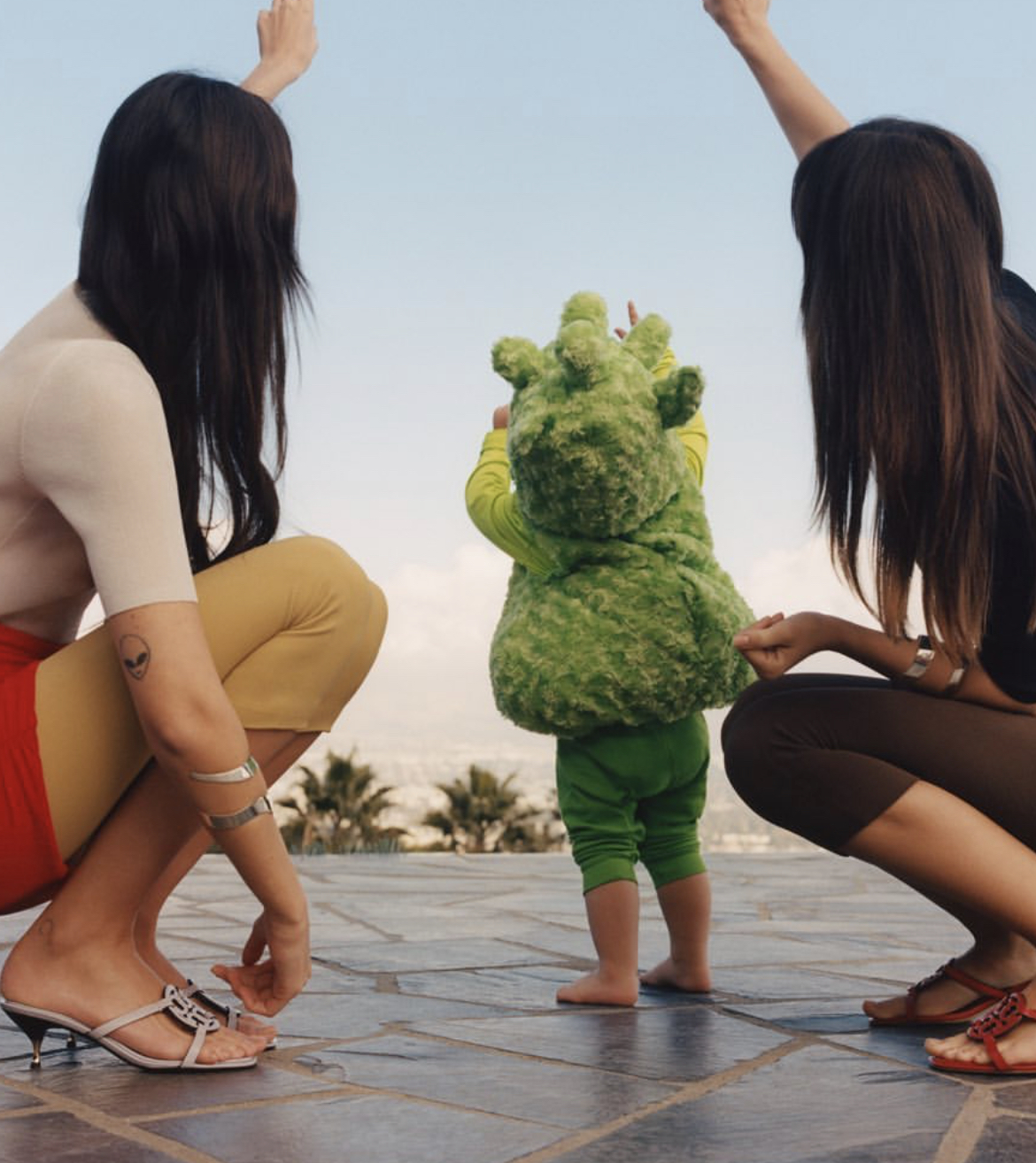 Эмили Ратаковски сын Tory Burch