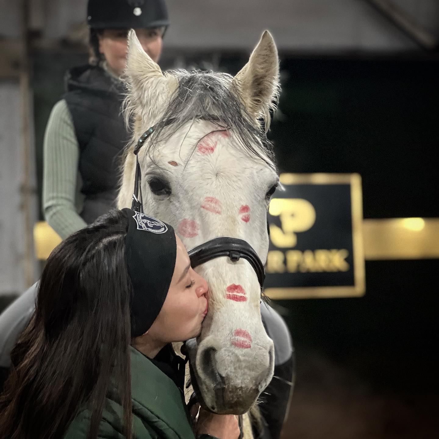 Где можно покататься на лошадях в Алматы и Астане?