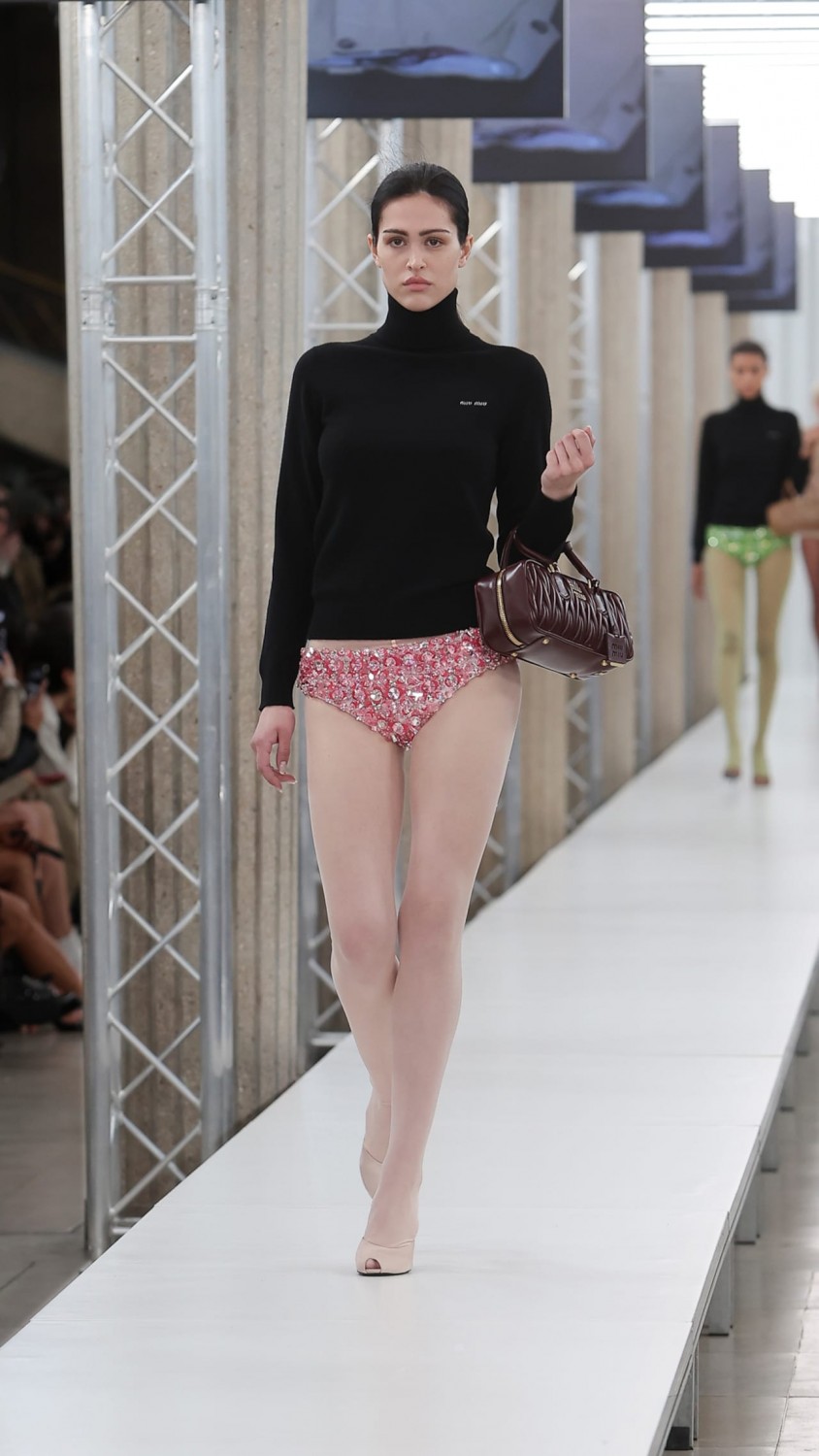 Crystal Panties тренд