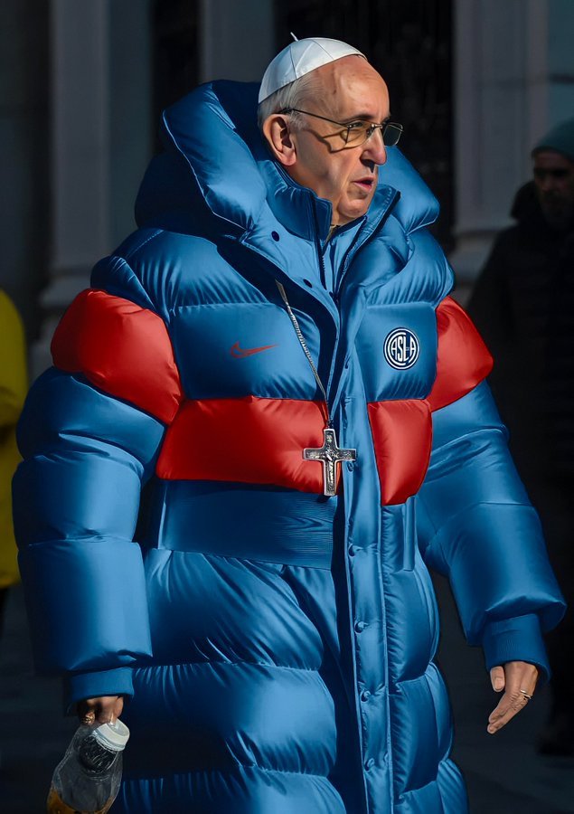 Папа римский Balenciaga