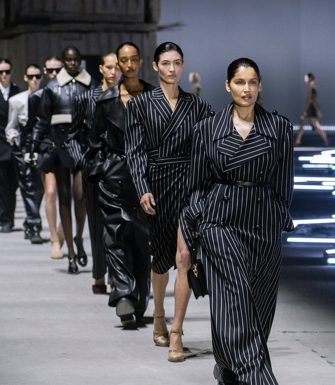 Officecore тренд