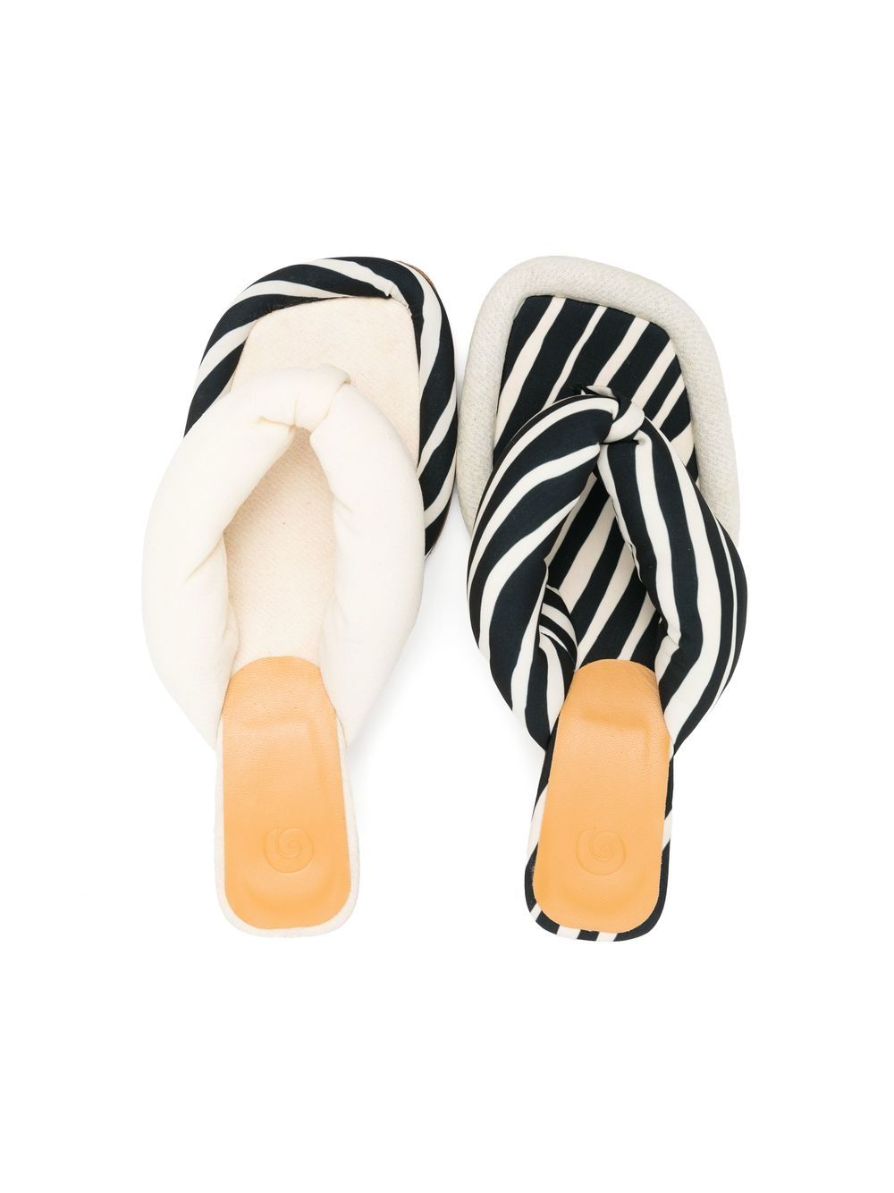 вьетнамки на мини-каблуке