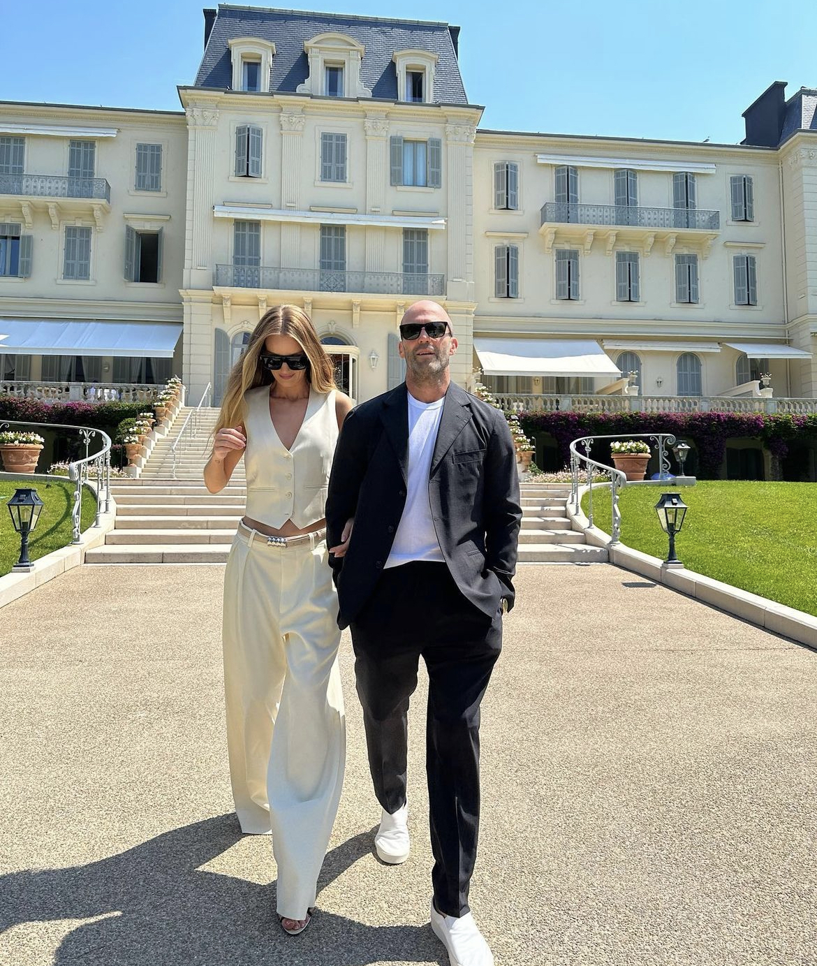 Роузи Хантингтон образ костюм