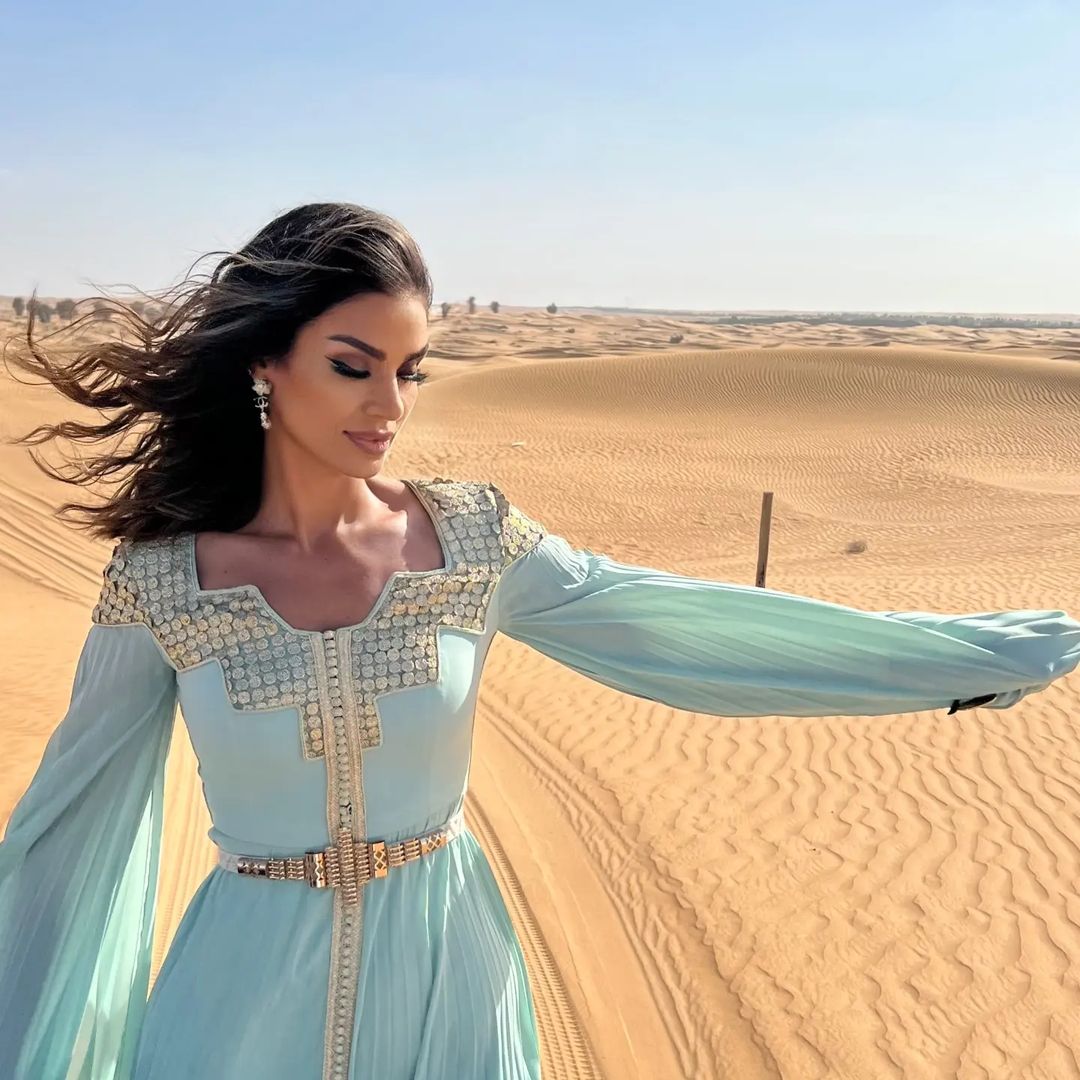 Анасы мен қызы қызының жігітімен бірге порно