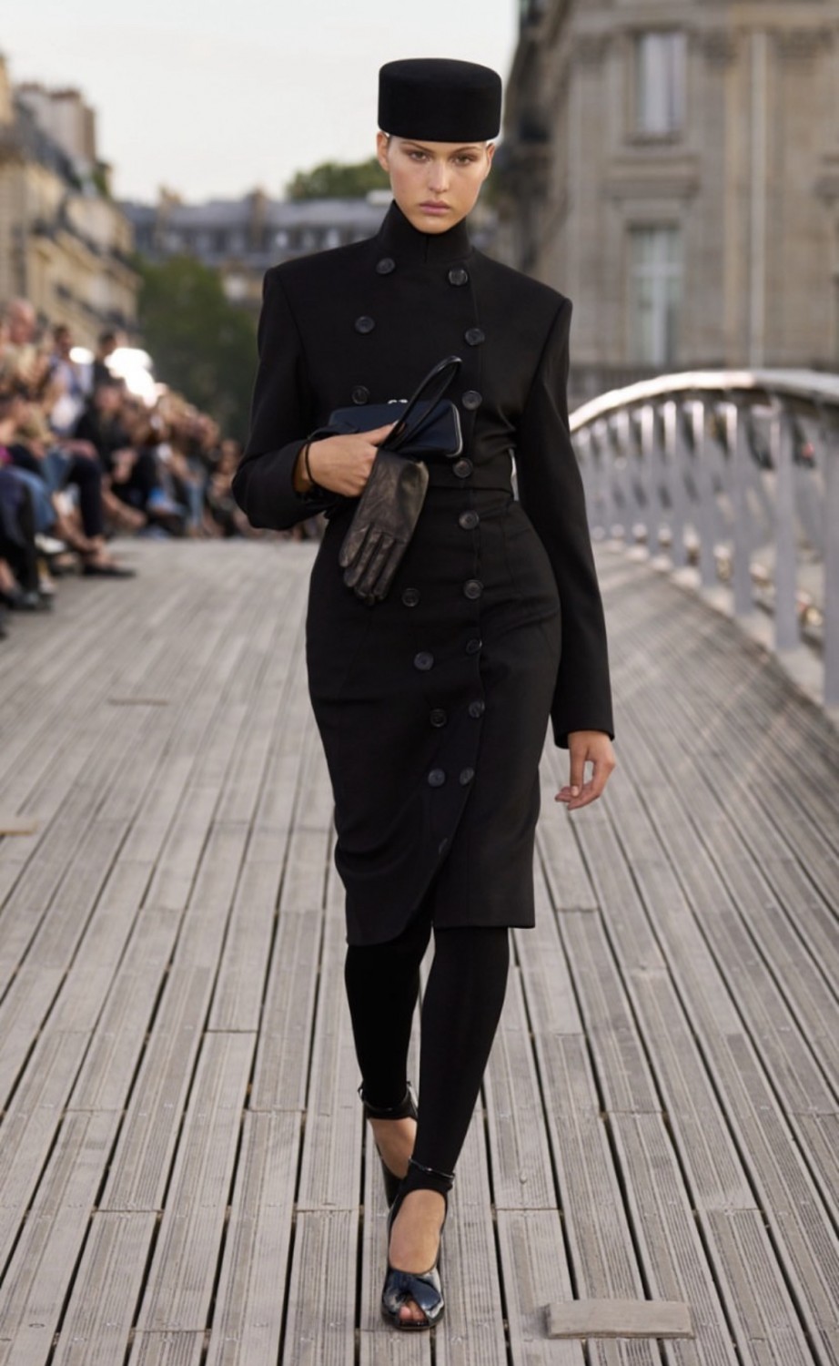 показ Alaïa Spring 2023