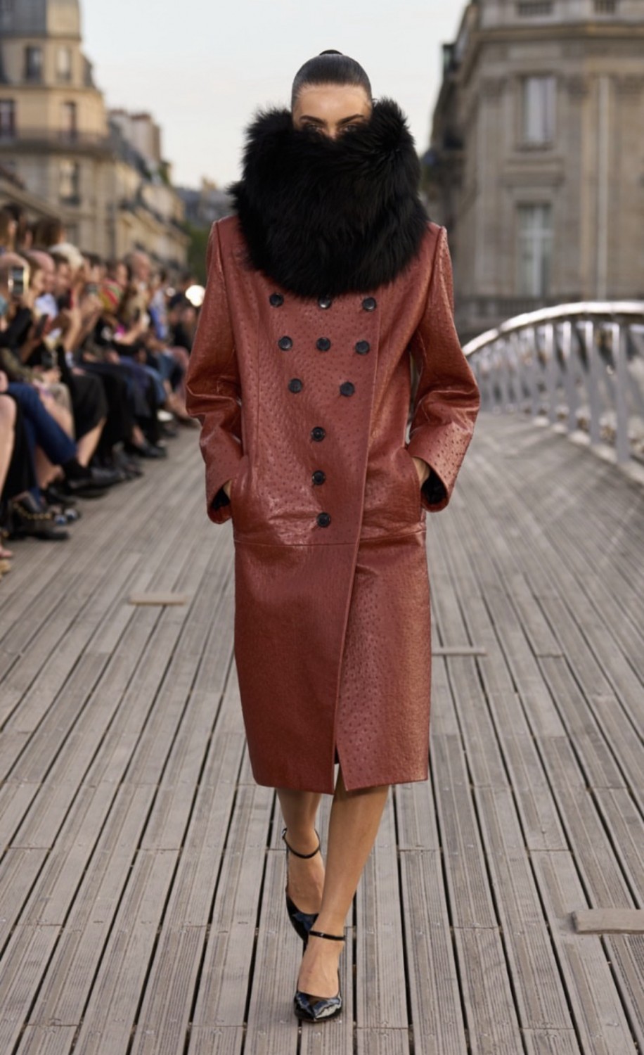 показ Alaïa Spring 2023